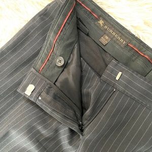 Burberry Black Label Mid-Rise Straight Leg: Sz.38